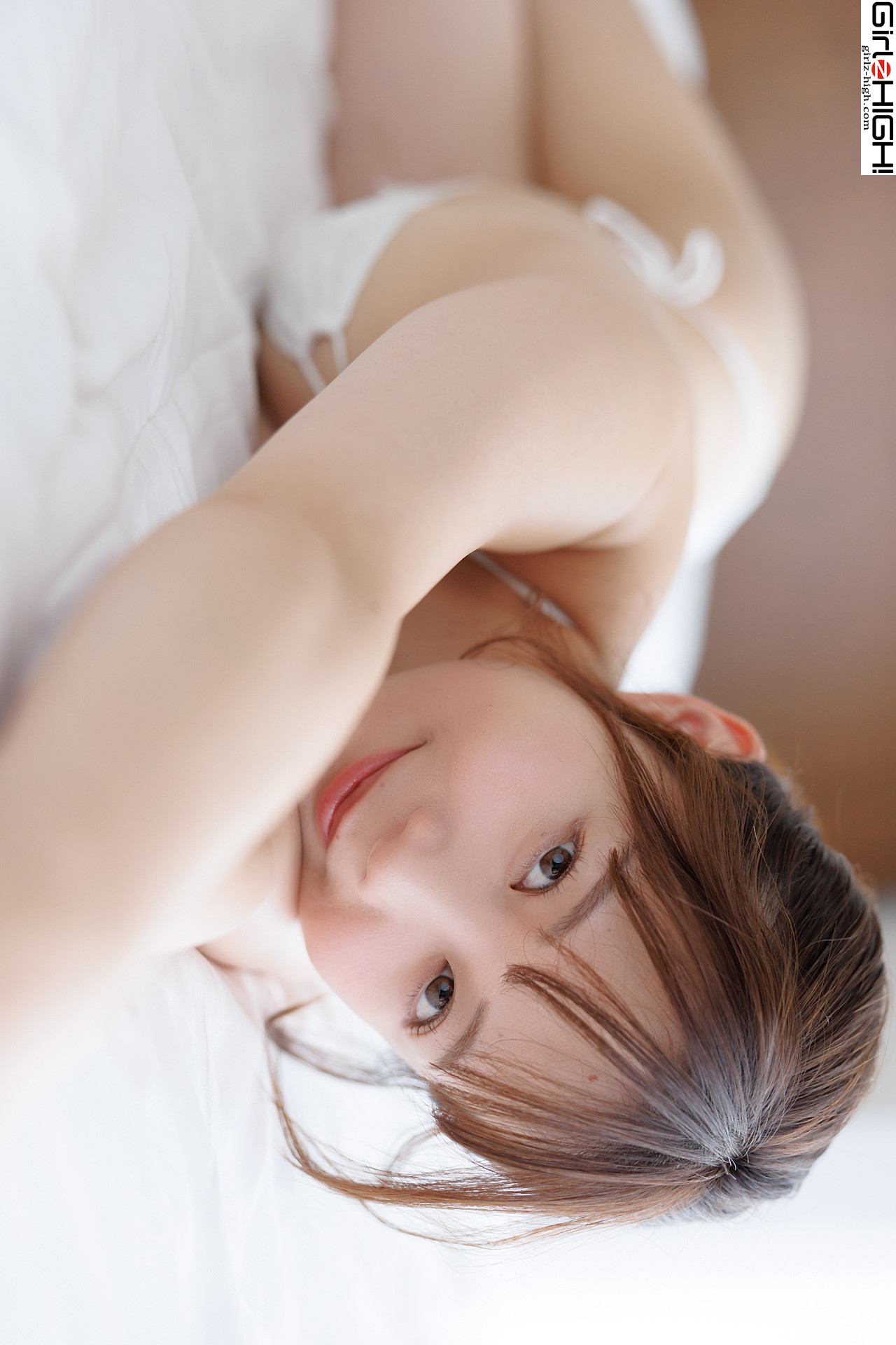 Mana 真奈, Girlz-High This is my last DVD in my 20s (bfaa_097_002)