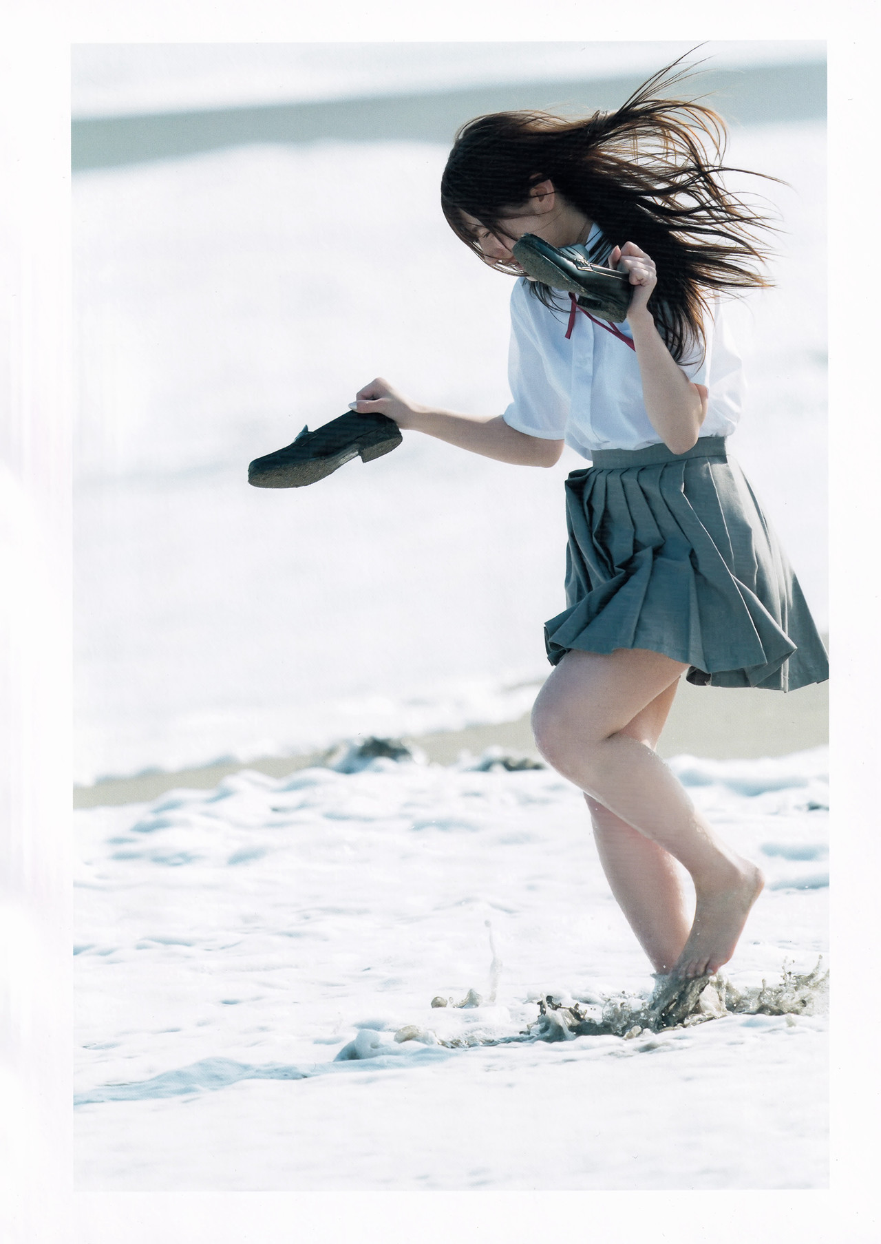 Marina Yamada 山田麻莉奈, 1st 写真集 [まりり] Set.02