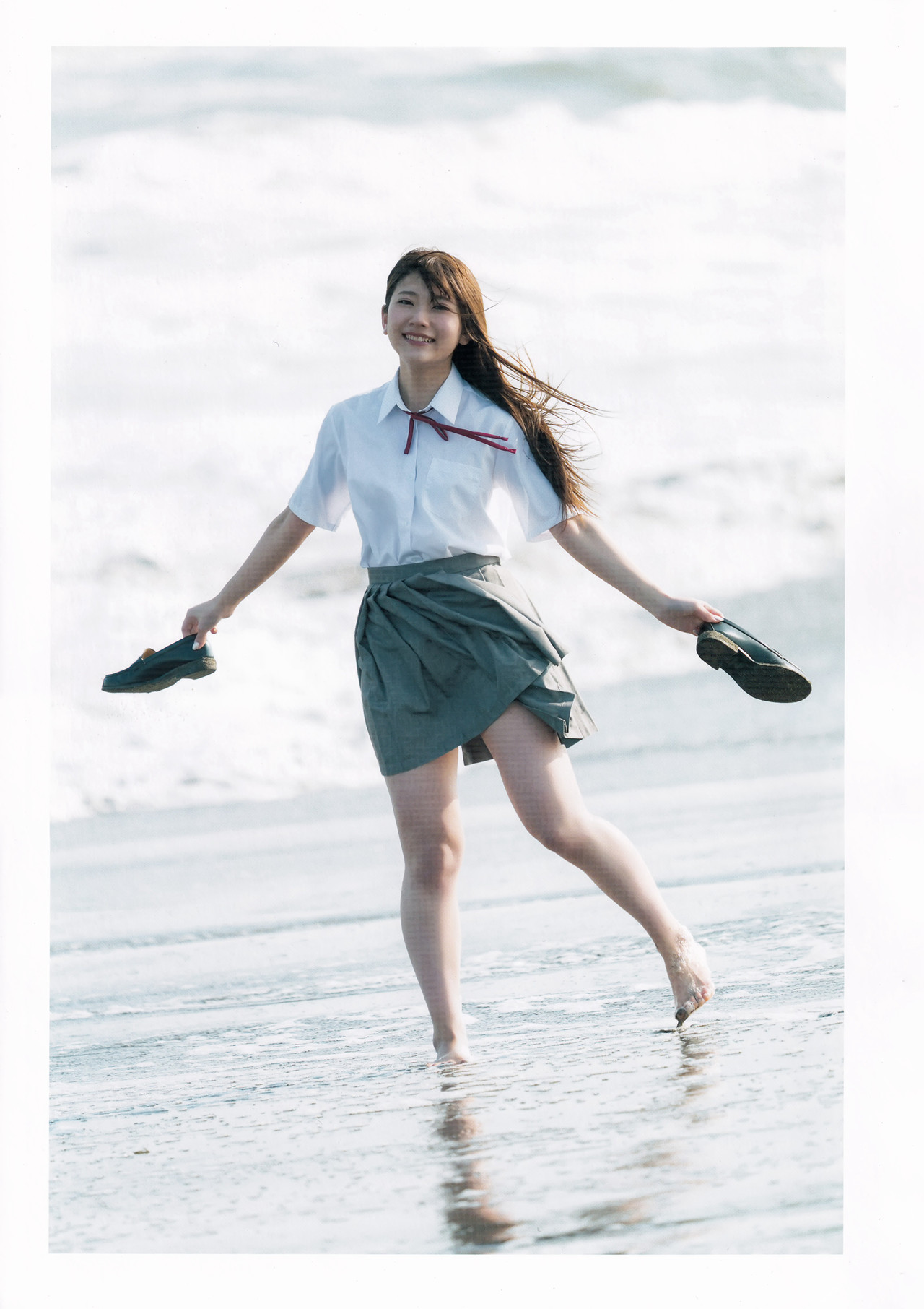 Marina Yamada 山田麻莉奈, 1st 写真集 [まりり] Set.02