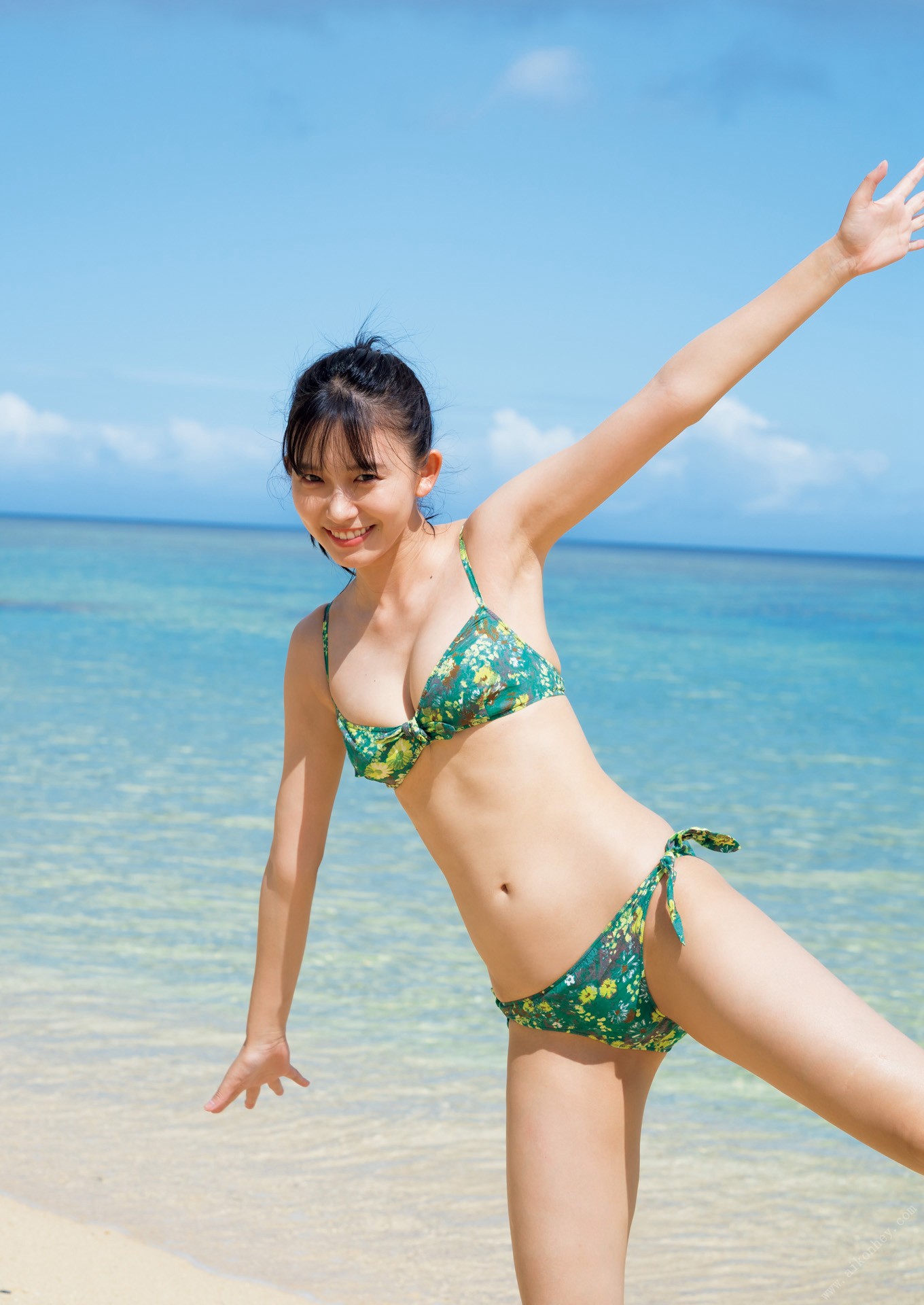 Nene Shida 志田音々, 写真集 [ねぇね～ Complete Edition] Set.03