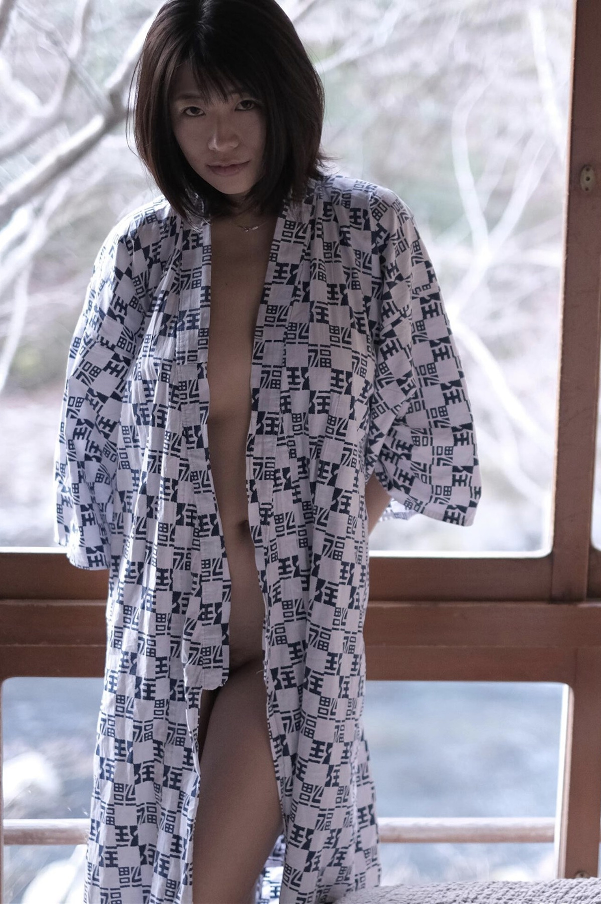 Sasa Handa 範田紗々, 週刊ポストデジタル写真集 「おんな」
