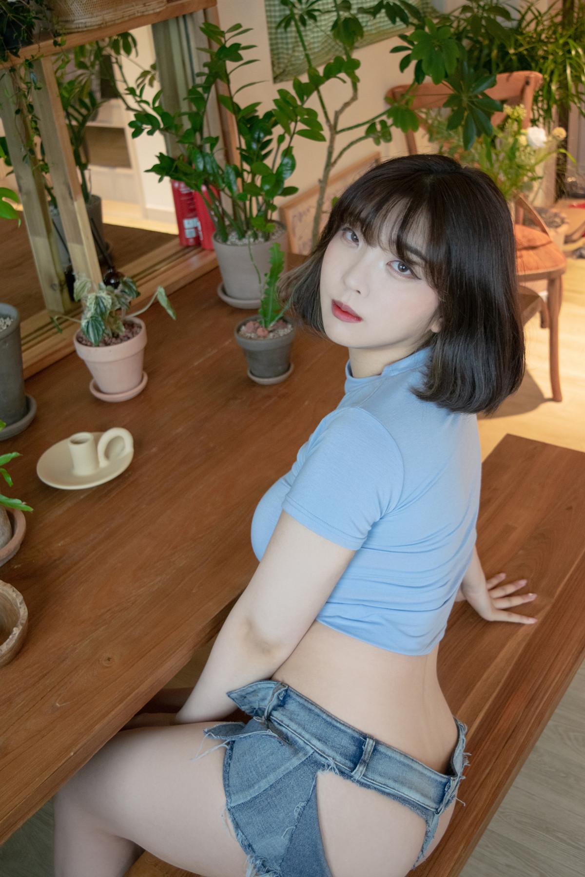 Song Hana 송하나, Photobook ‘Ripped Jeans’