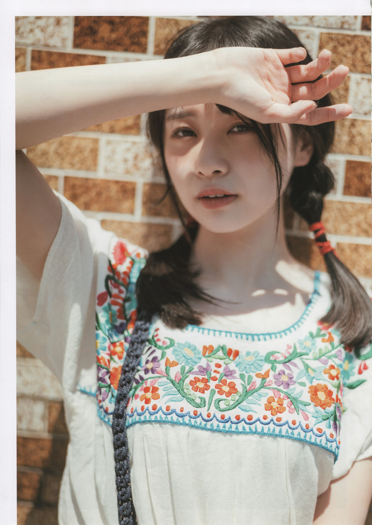 Yui Yokoyama 横山结衣, 1st写真集 [未熟な光] Set.01
