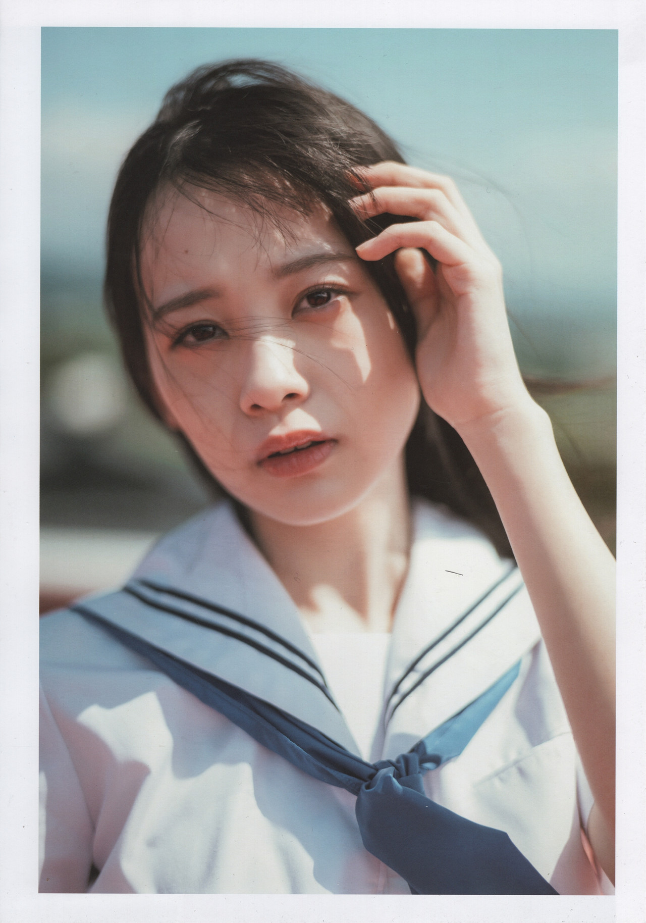 Yui Yokoyama 横山结衣, 1st写真集 [未熟な光] Set.03
