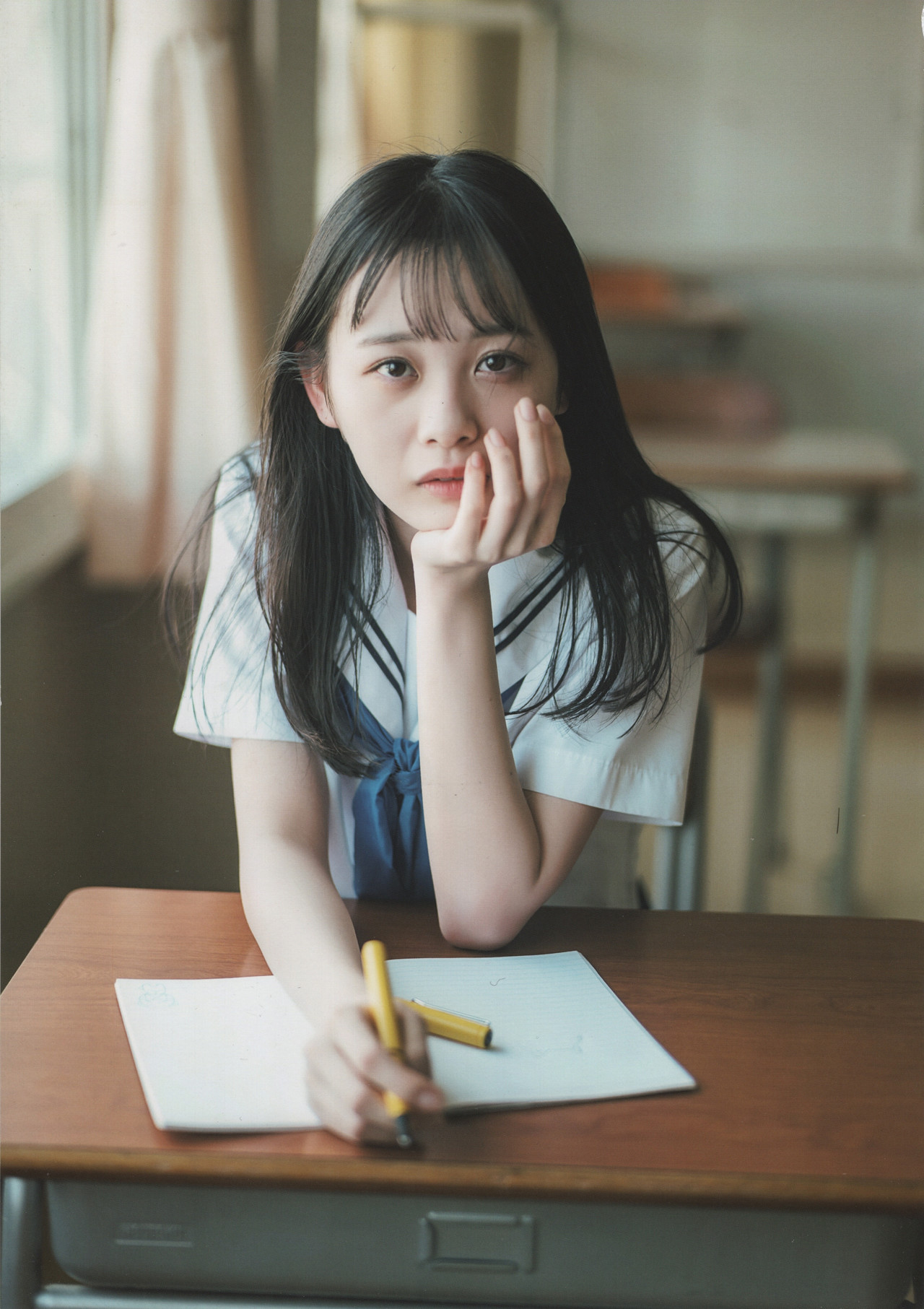 Yui Yokoyama 横山结衣, 1st写真集 [未熟な光] Set.03
