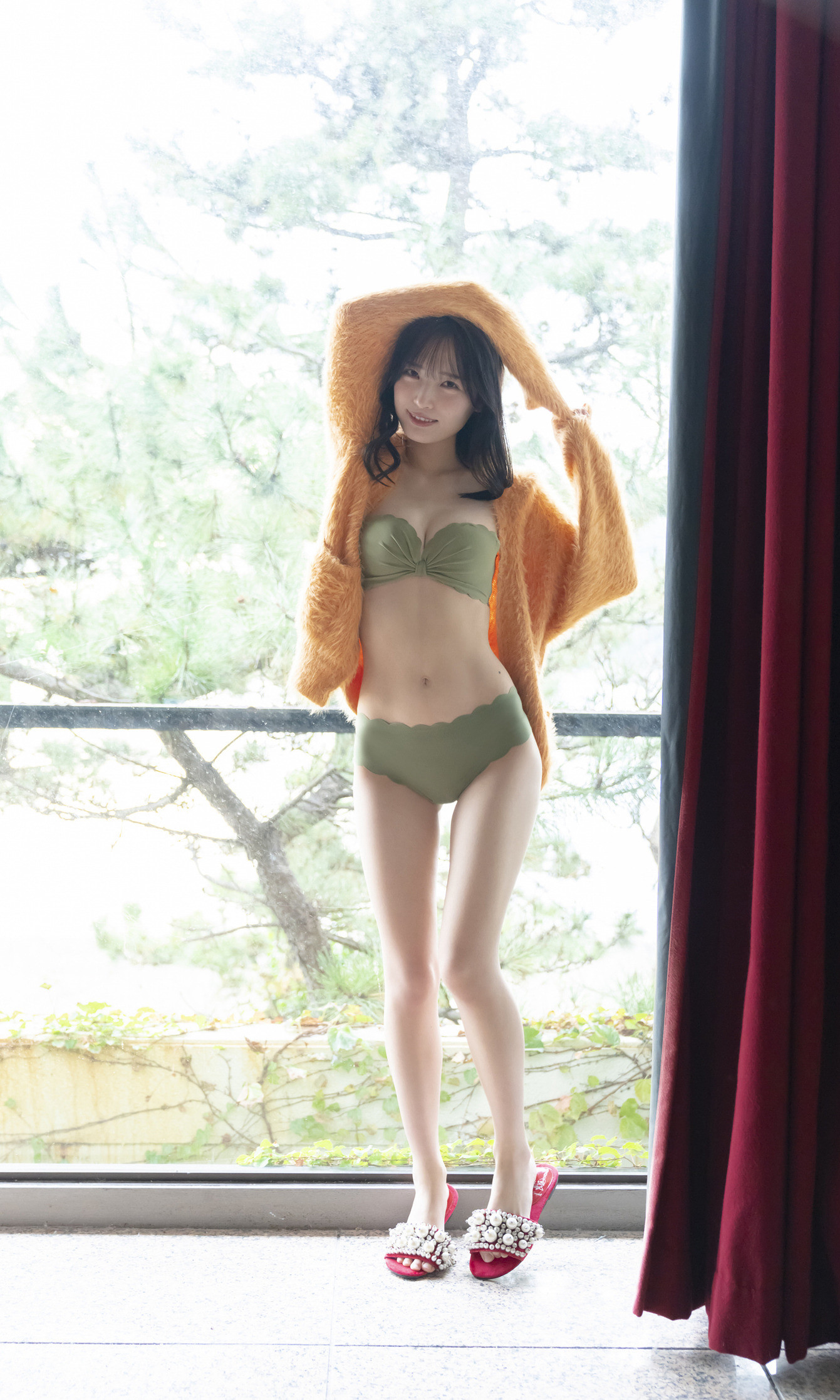 Yura Yura 由良ゆら, 週プレ Photo Book 「いっぱい見てね」 Set.01