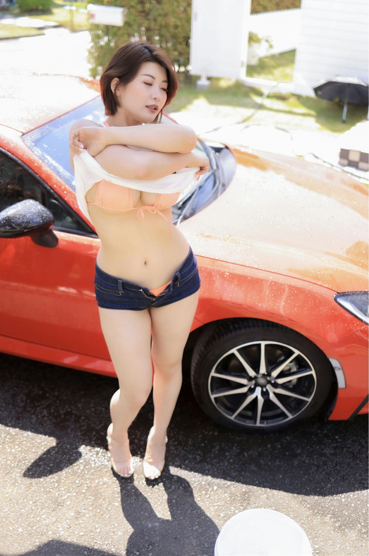 Yuri Oshikawa 推川ゆうり, 写真集 [セクシーカーウォッシュ ERO MISSION Nude ver.] Set.03