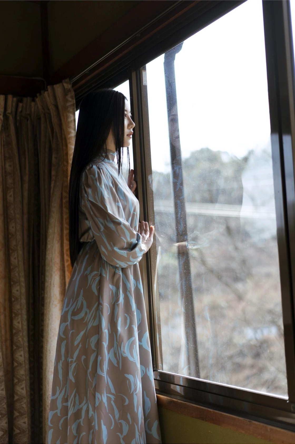 謎の美女17 ファースト写真集 『ひとひらの舞』 Set.01
