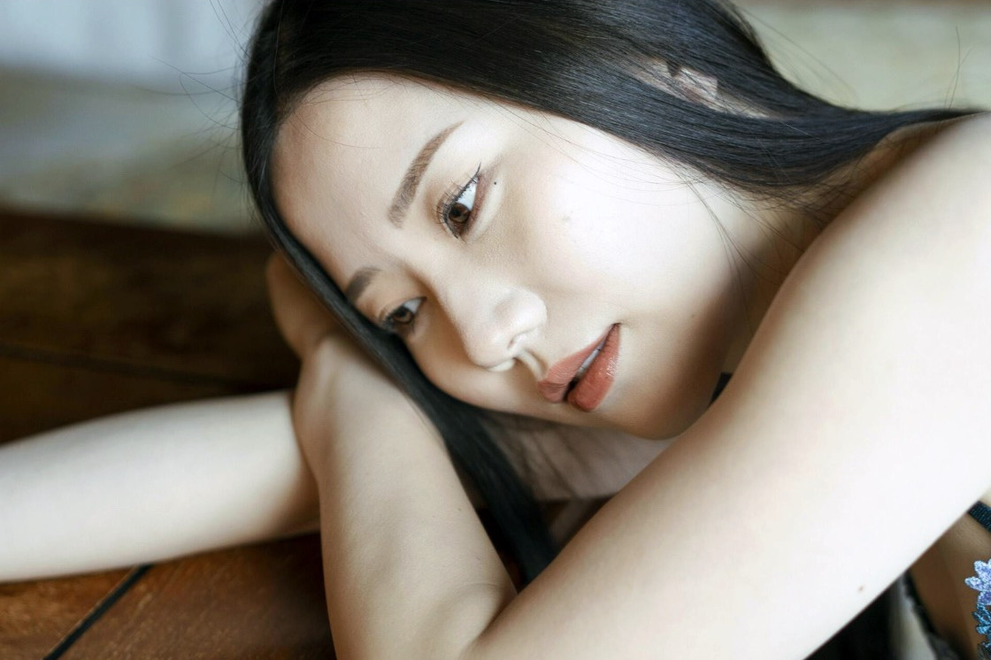 謎の美女17 ファースト写真集 『ひとひらの舞』 Set.01