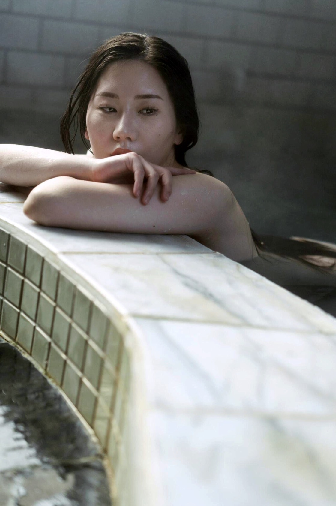 謎の美女17 ファースト写真集 『ひとひらの舞』 Set.03