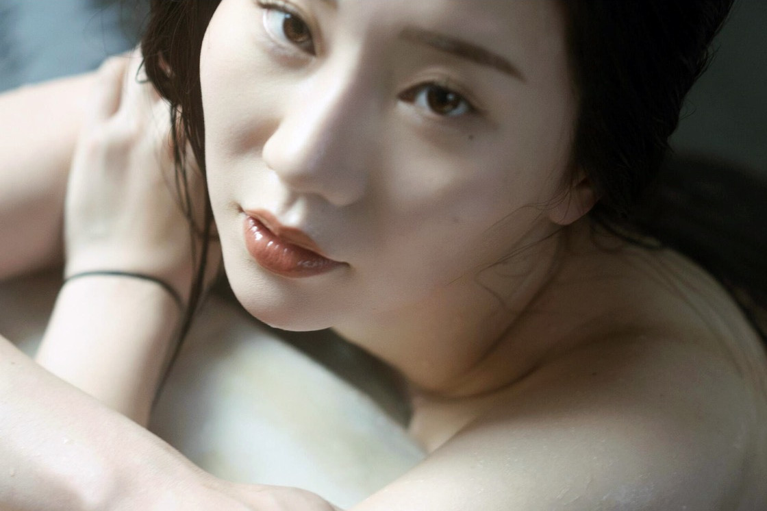 謎の美女17 ファースト写真集 『ひとひらの舞』 Set.03
