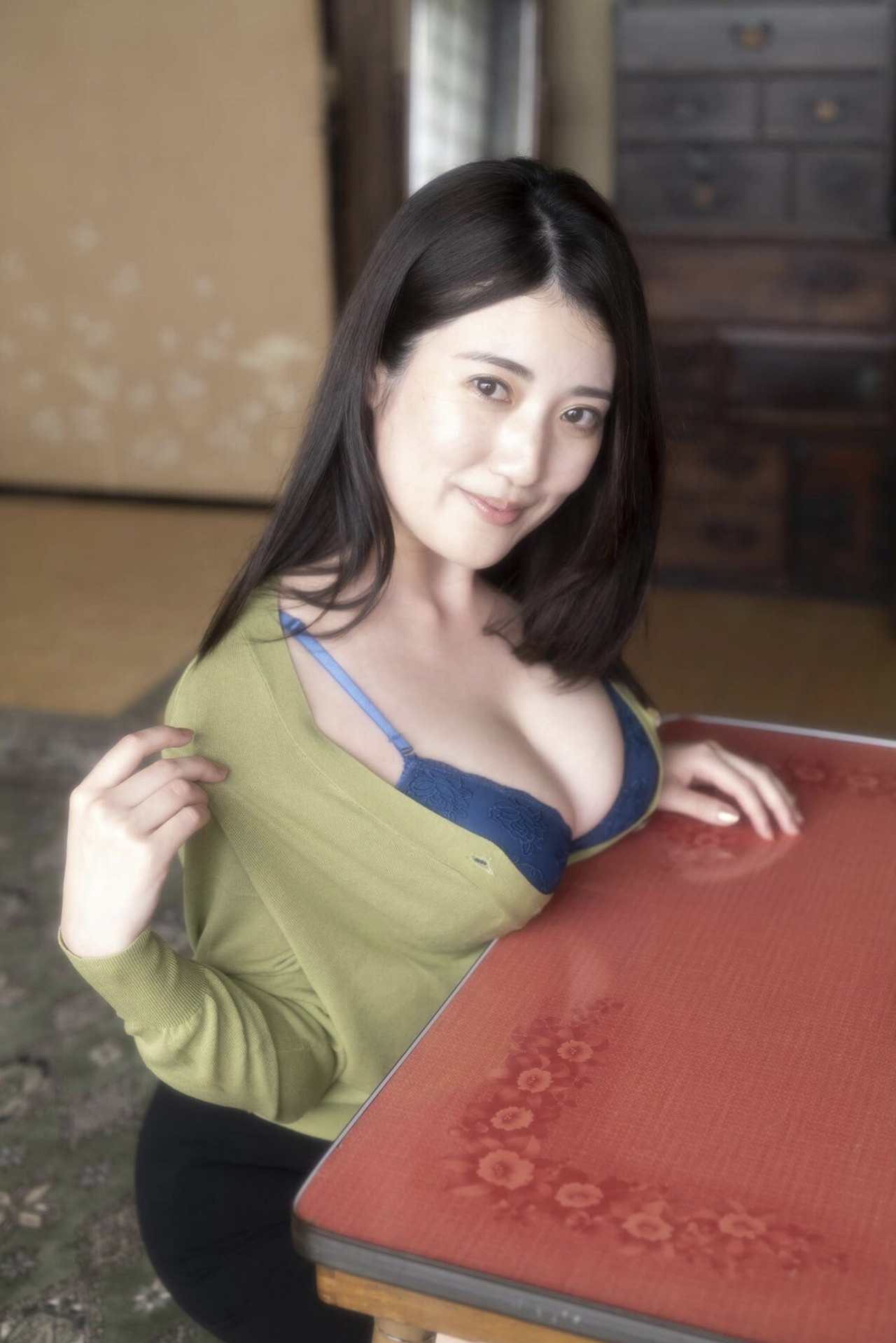 Aya Kusano 草野綾, デジタル写真集 [Exciting Girls ~もしもあのグラドルが若妻だったら~] Set.01