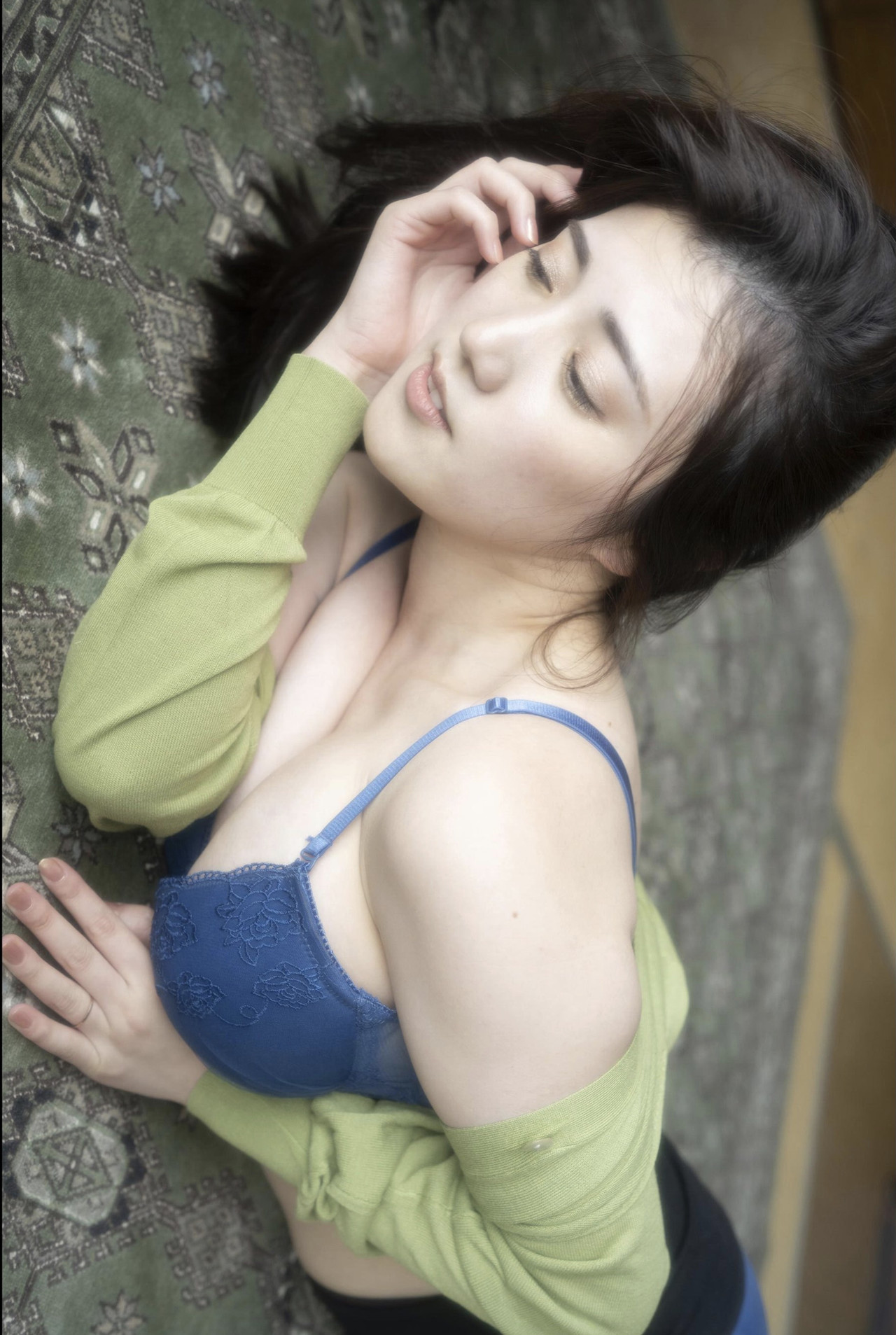 Aya Kusano 草野綾, デジタル写真集 [Exciting Girls ~もしもあのグラドルが若妻だったら~] Set.02
