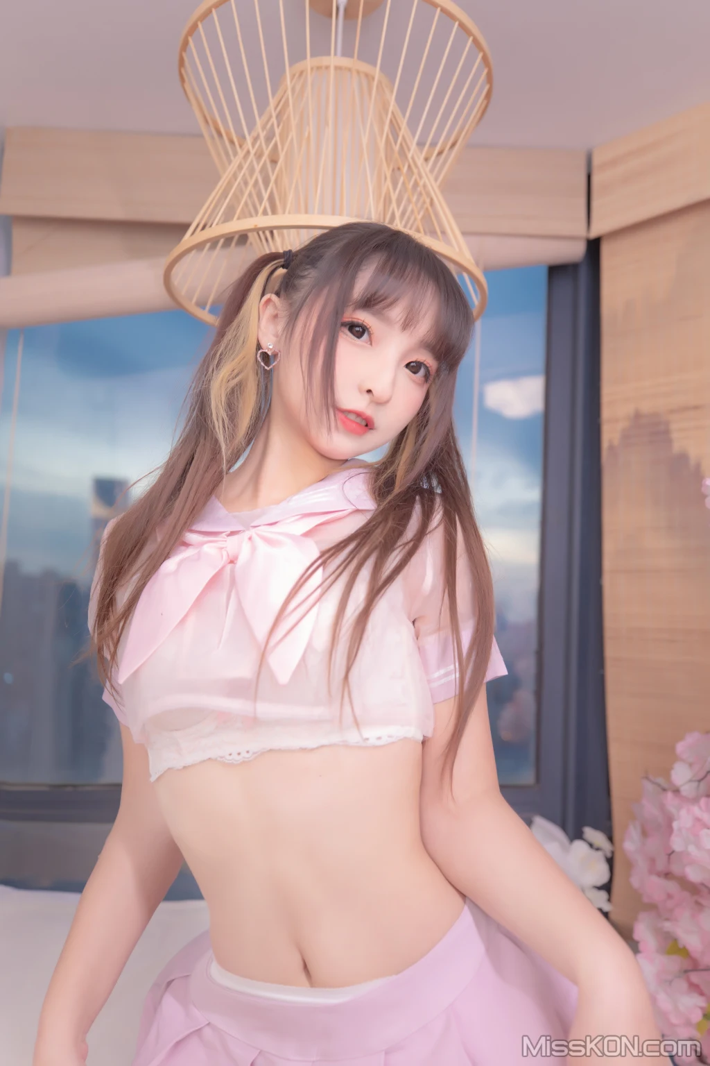 Coser@神楽坂真冬 Vol.079_ 绝对企画-透明黑白水手服《特别なことに》