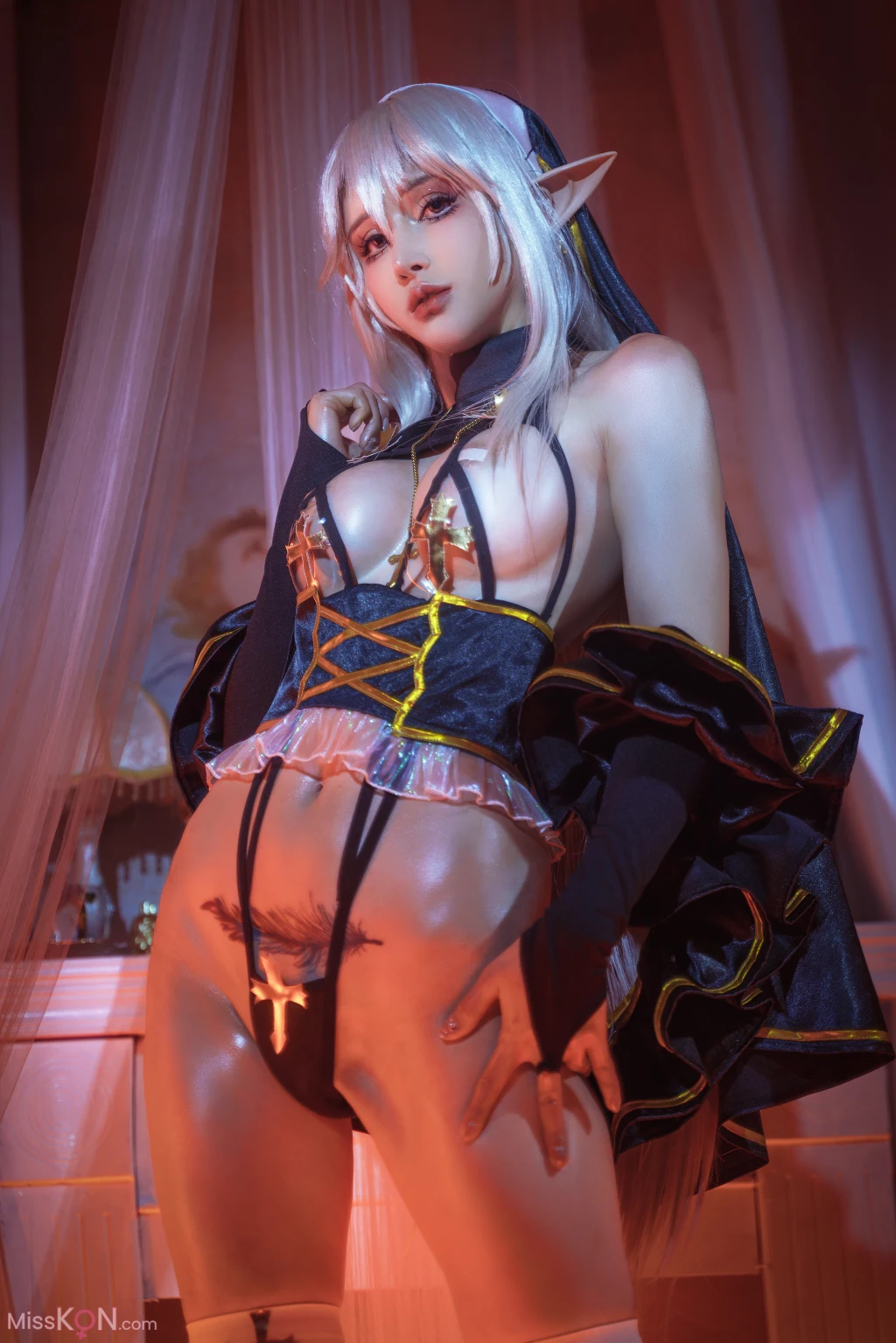 Coser@鹿八岁_ 堕落修女