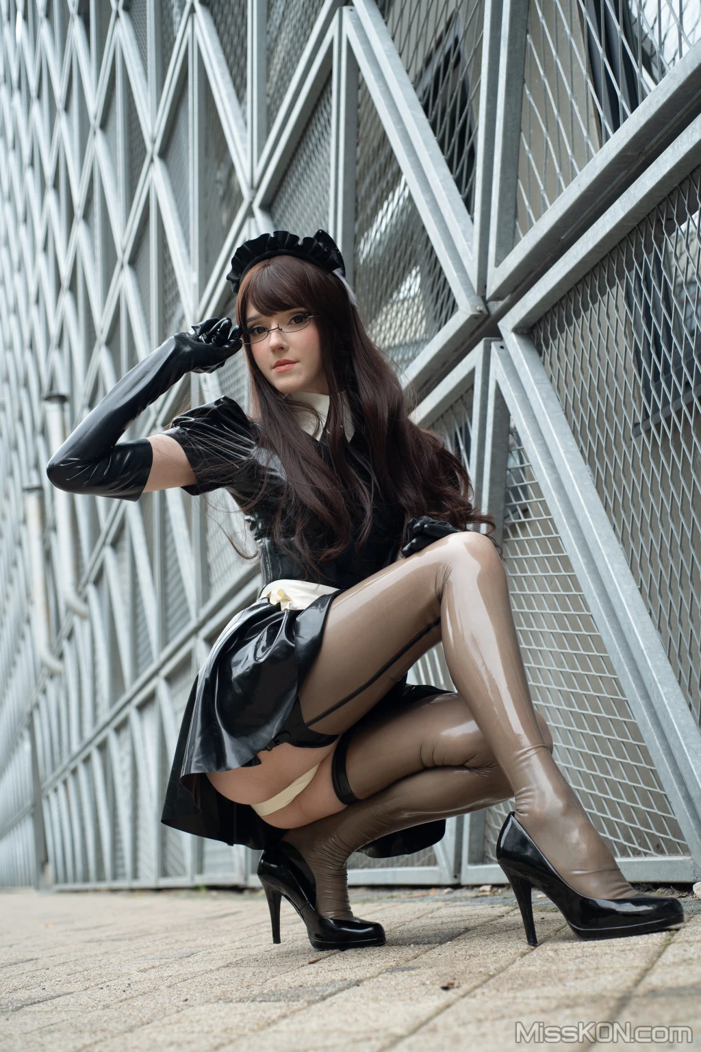 Coser@Candy_Ball_ Latex Maid