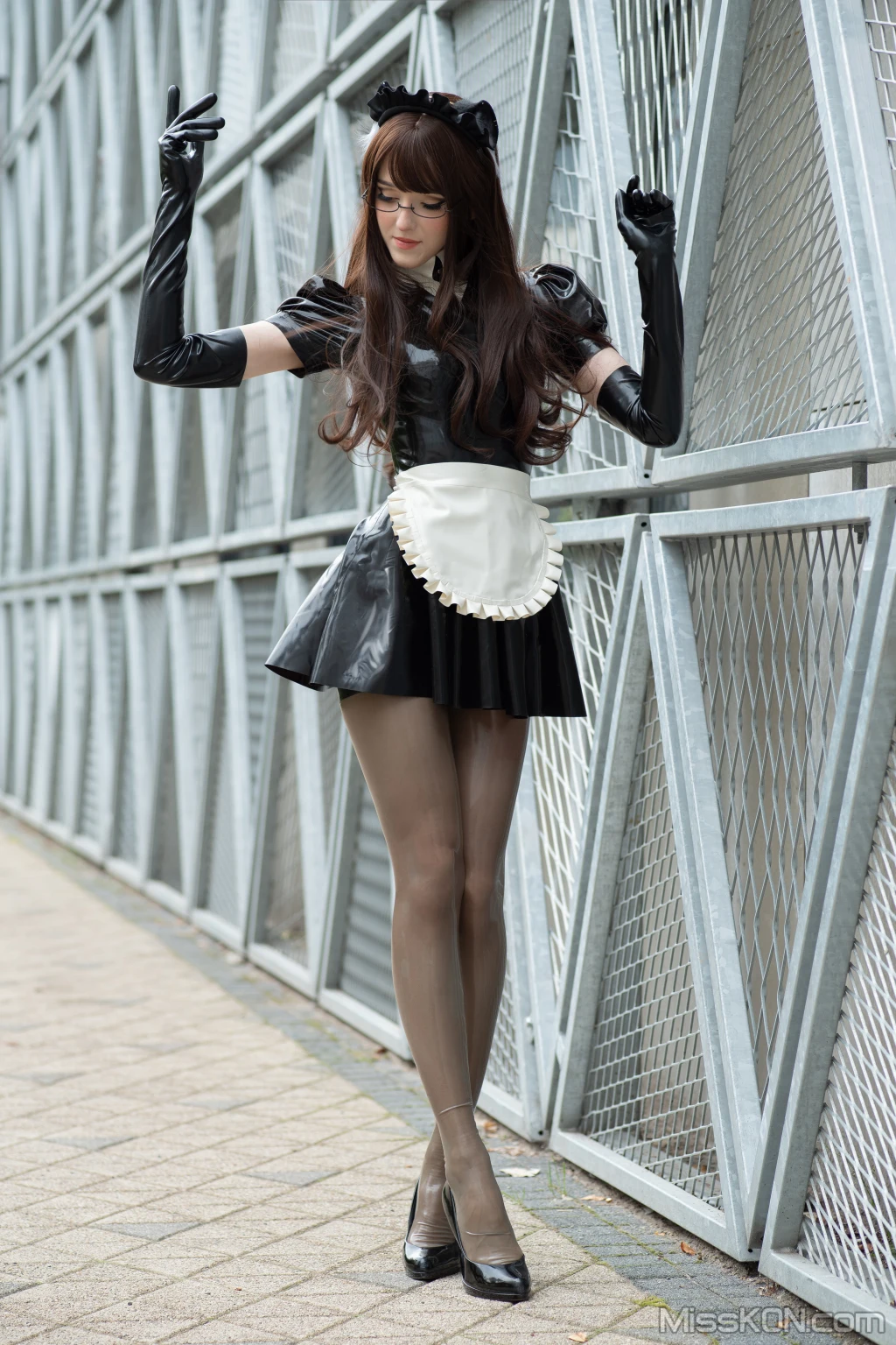 Coser@Candy_Ball_ Latex Maid