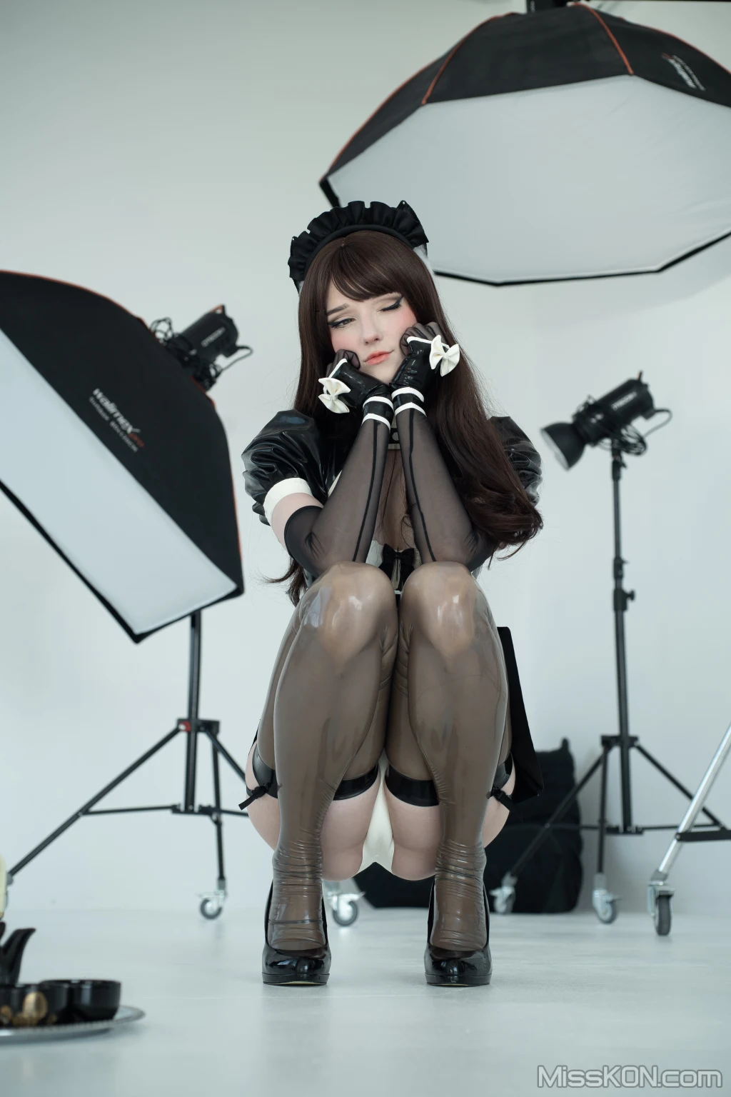 Coser@Candy_Ball_ Latex Maid