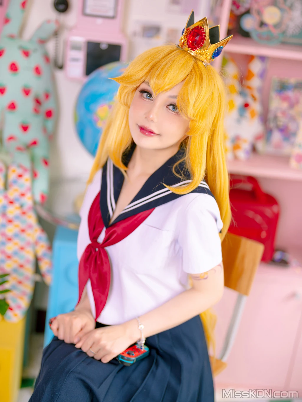 Coser@Joyce Lin_ Peach School Girl