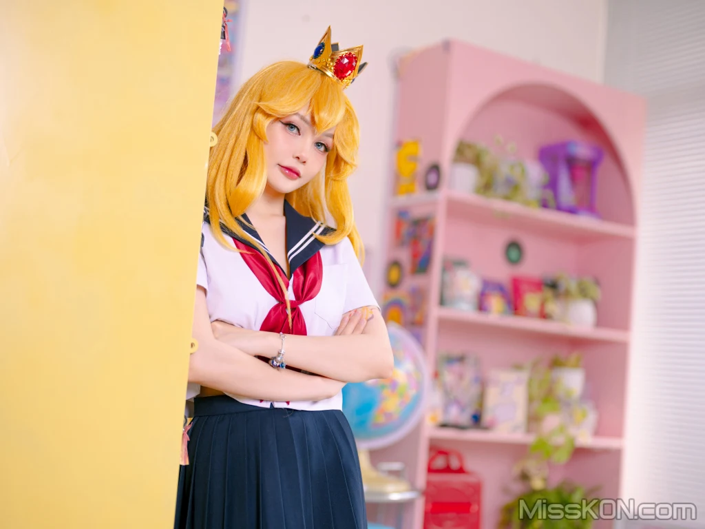 Coser@Joyce Lin_ Peach School Girl