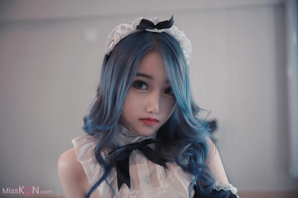 Coser@eloise软软_ 三点与黑丝