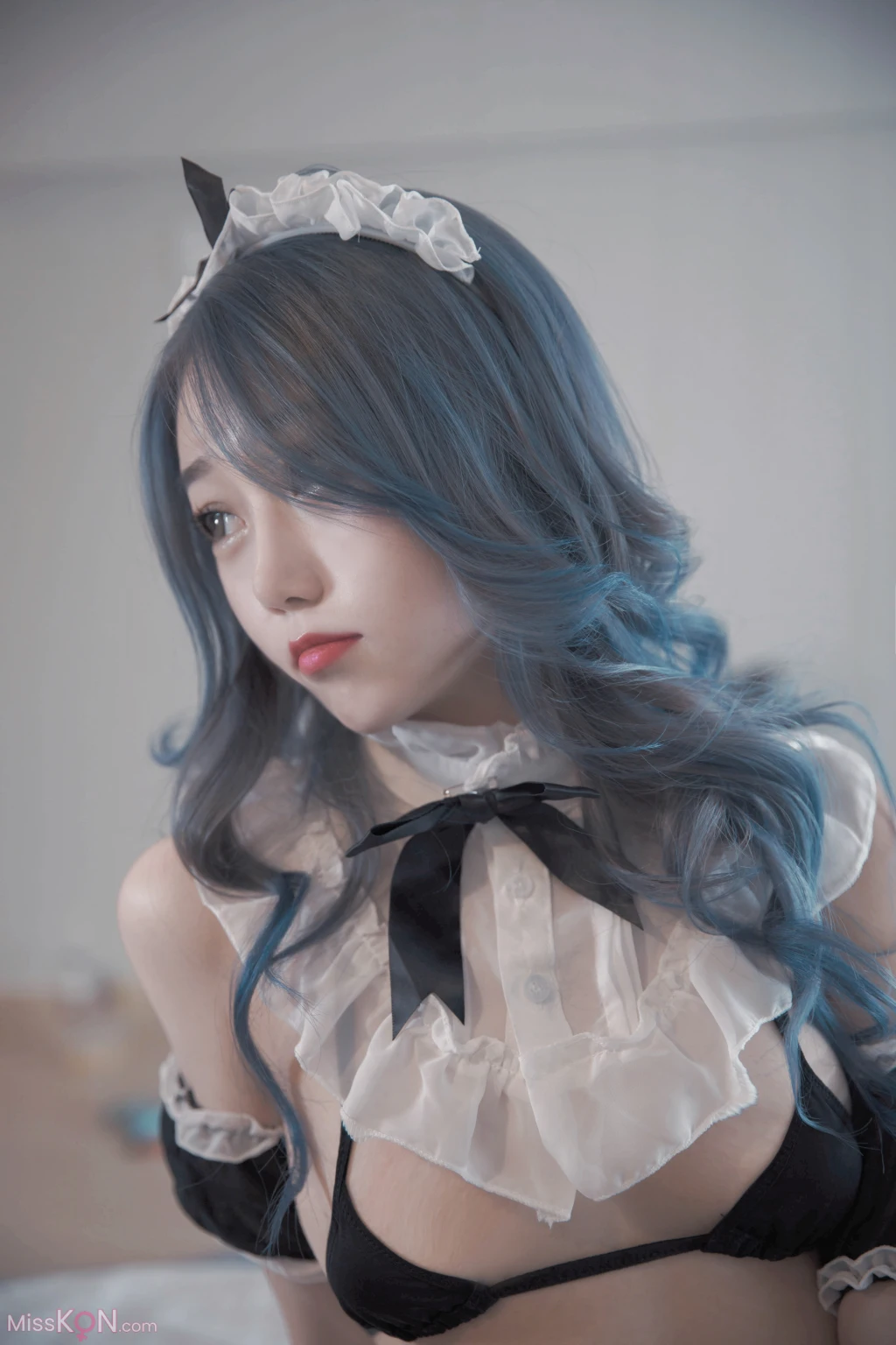 Coser@eloise软软_ 三点与黑丝