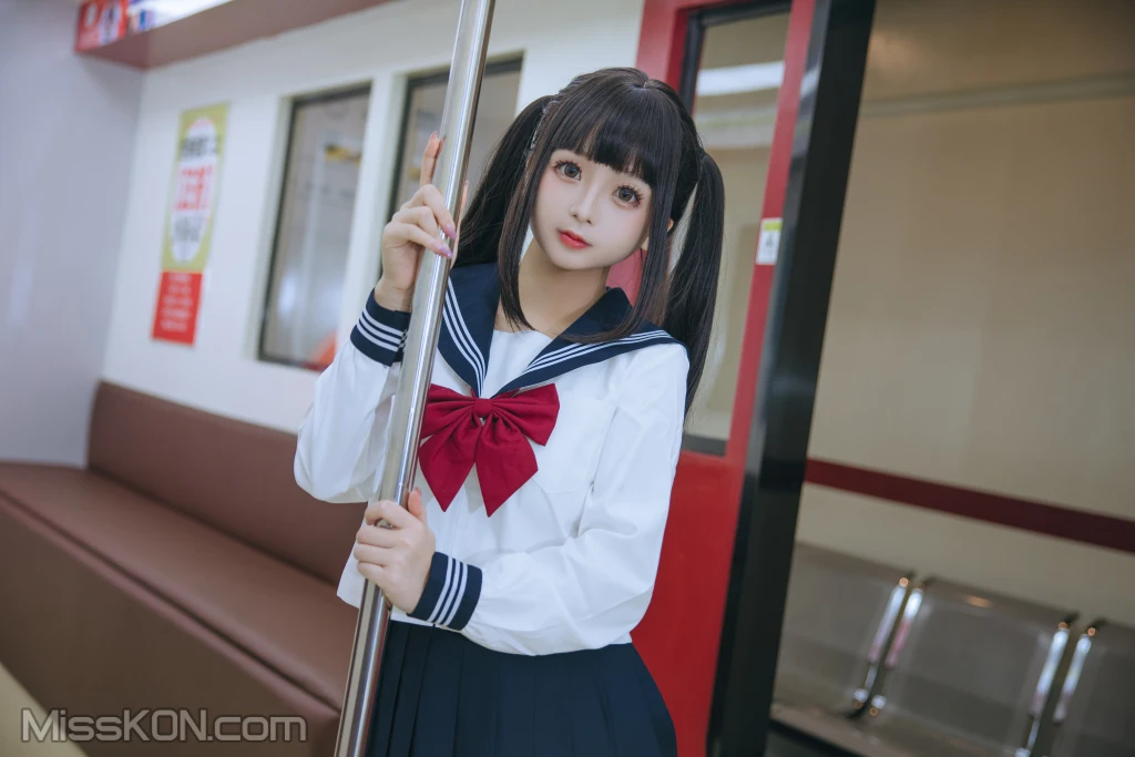 Coser@日奈娇_ 列车JK