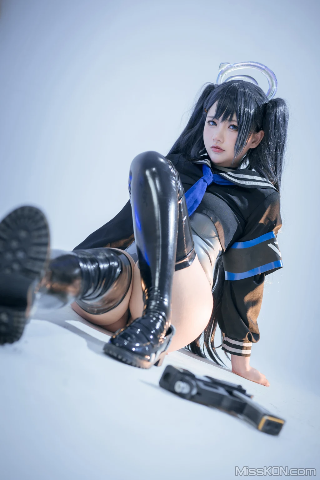 Coser@是一只熊仔吗_ 蓝色袖章