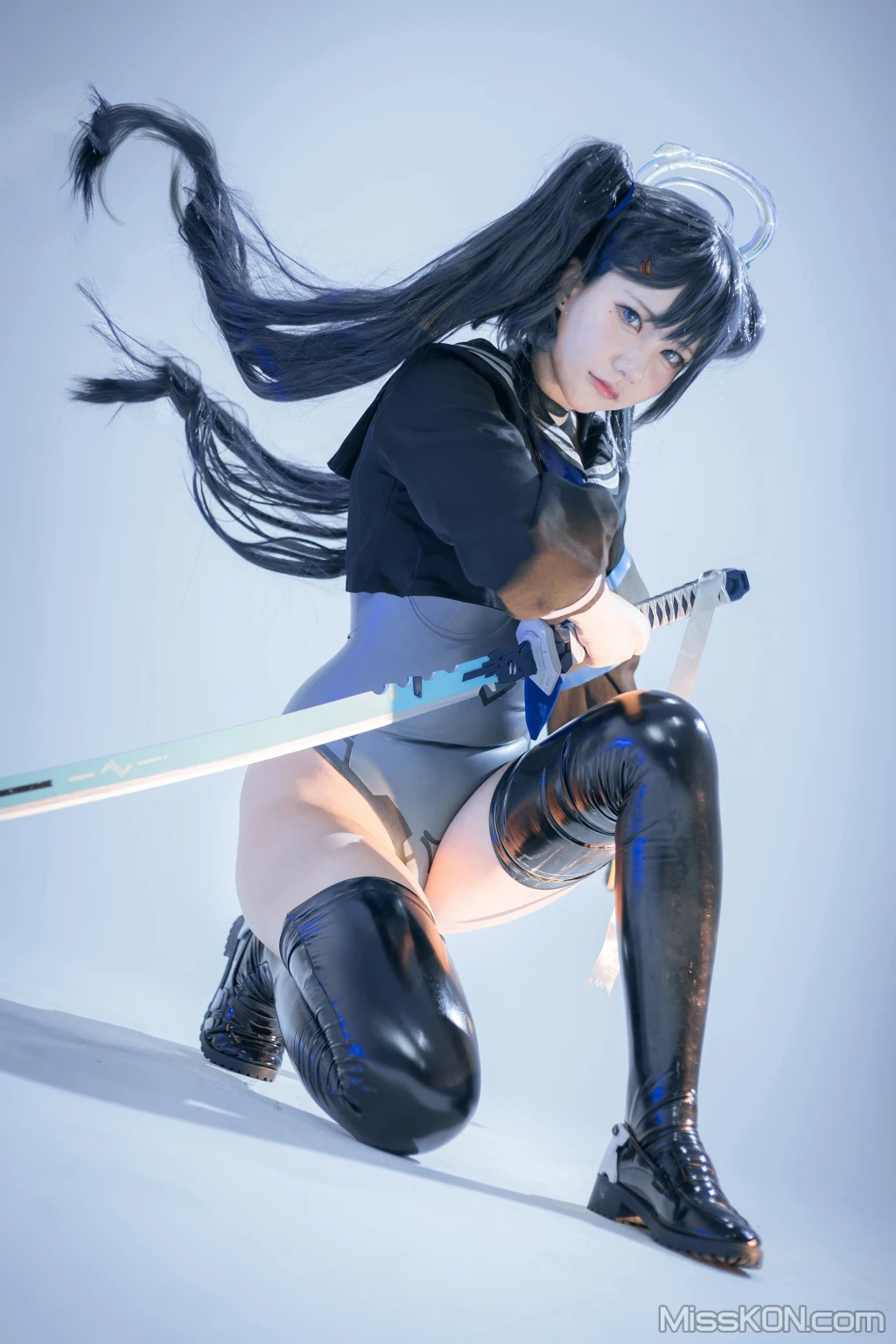 Coser@是一只熊仔吗_ 蓝色袖章