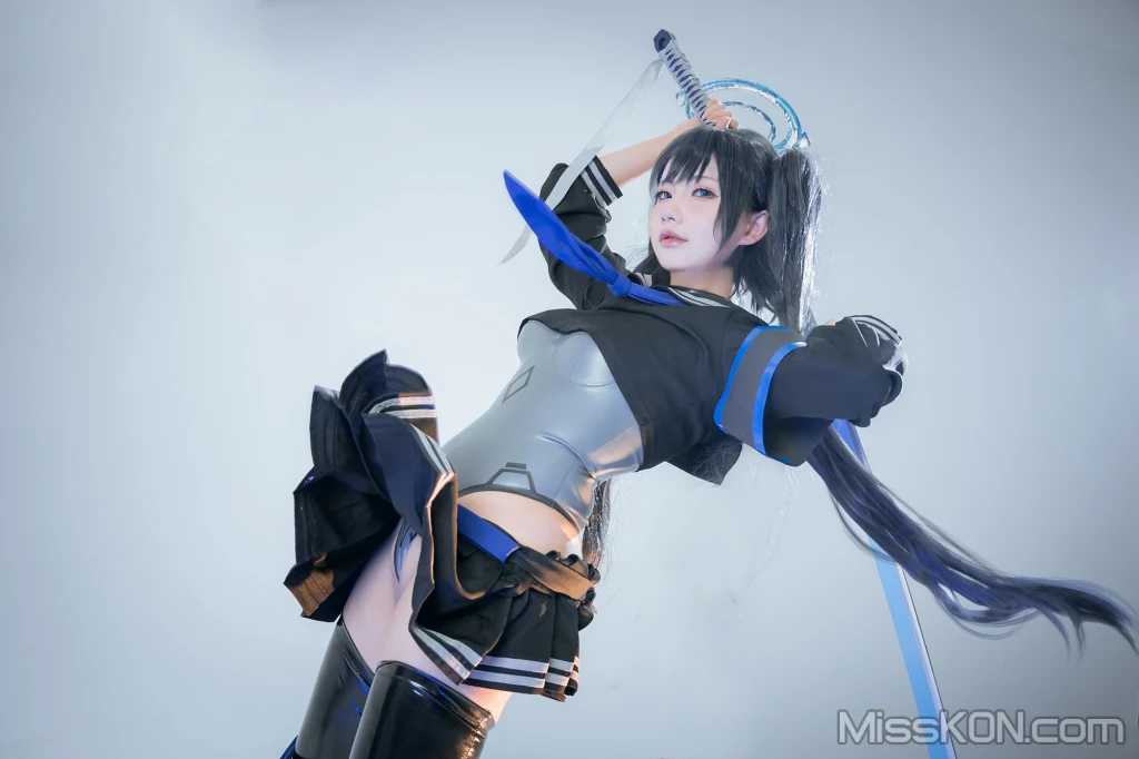 Coser@是一只熊仔吗_ 蓝色袖章