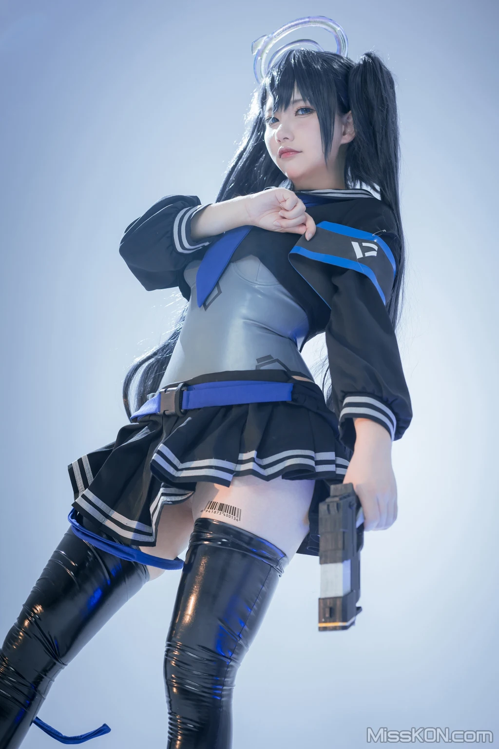 Coser@是一只熊仔吗_ 蓝色袖章