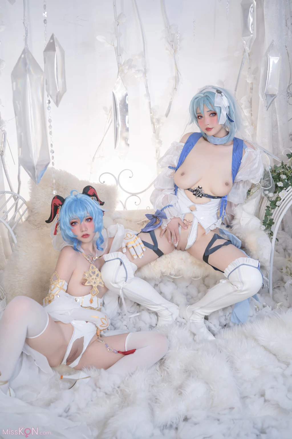 Coser@爆机少女喵小吉 (Nekokoyoshi)_ 12月T3 双子：最强冰雪组合