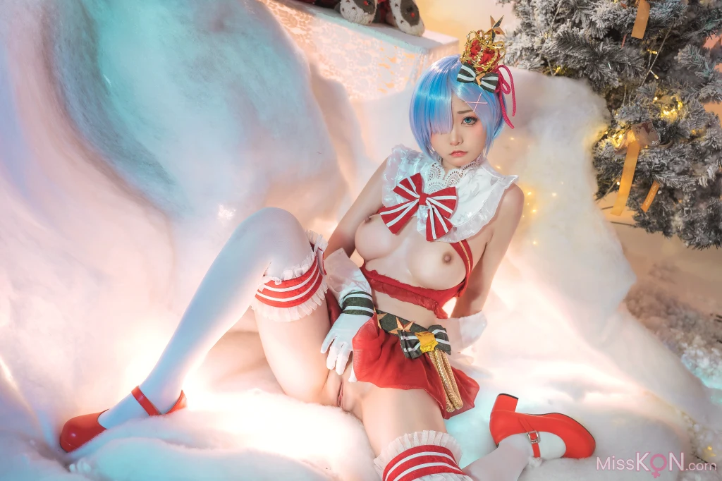 Coser@爆机少女喵小吉 (Nekokoyoshi)_ Christmas Begins