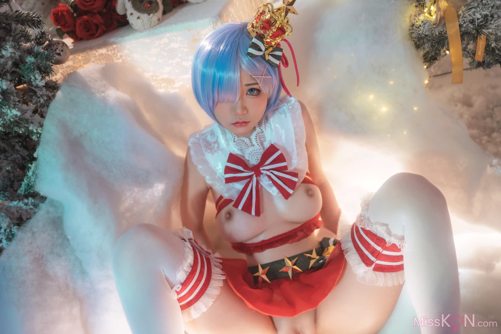 Coser@爆机少女喵小吉 (Nekokoyoshi)_ Christmas Begins