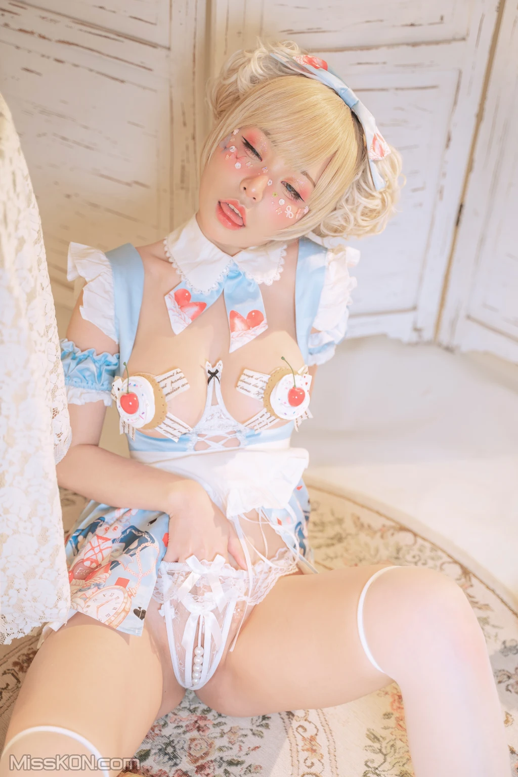 Coser@爆机少女喵小吉 (Nekokoyoshi)_ Private Tea Party