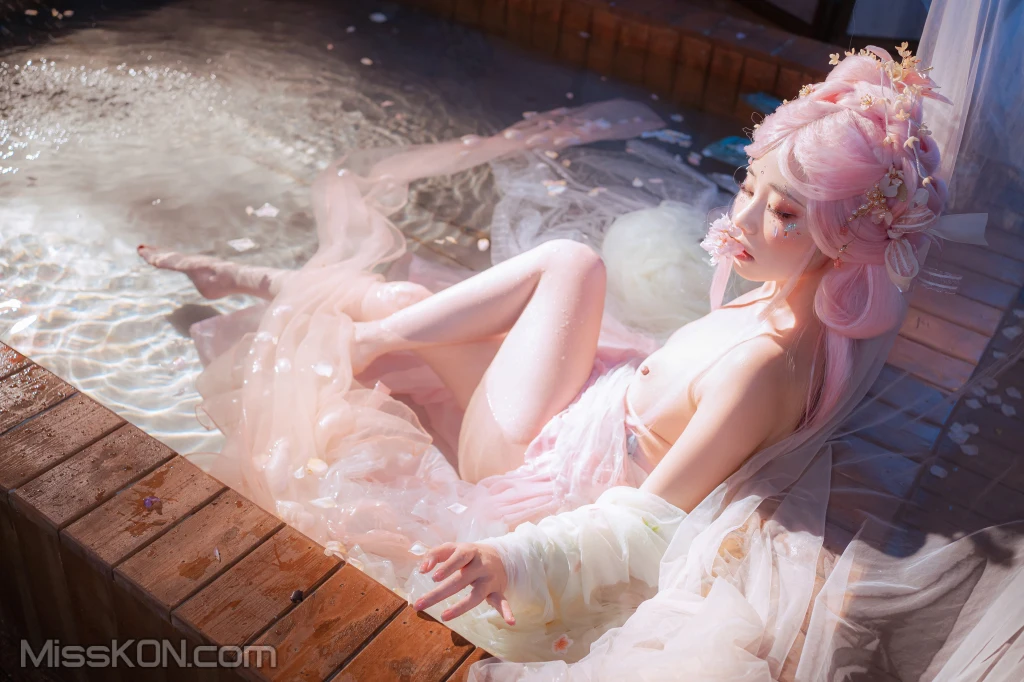 Coser@爆机少女喵小吉 (Nekokoyoshi)_ 临江仙