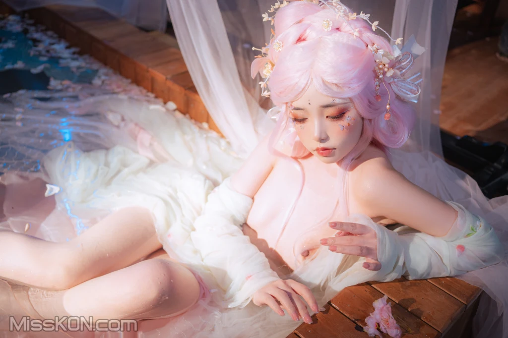 Coser@爆机少女喵小吉 (Nekokoyoshi)_ 临江仙