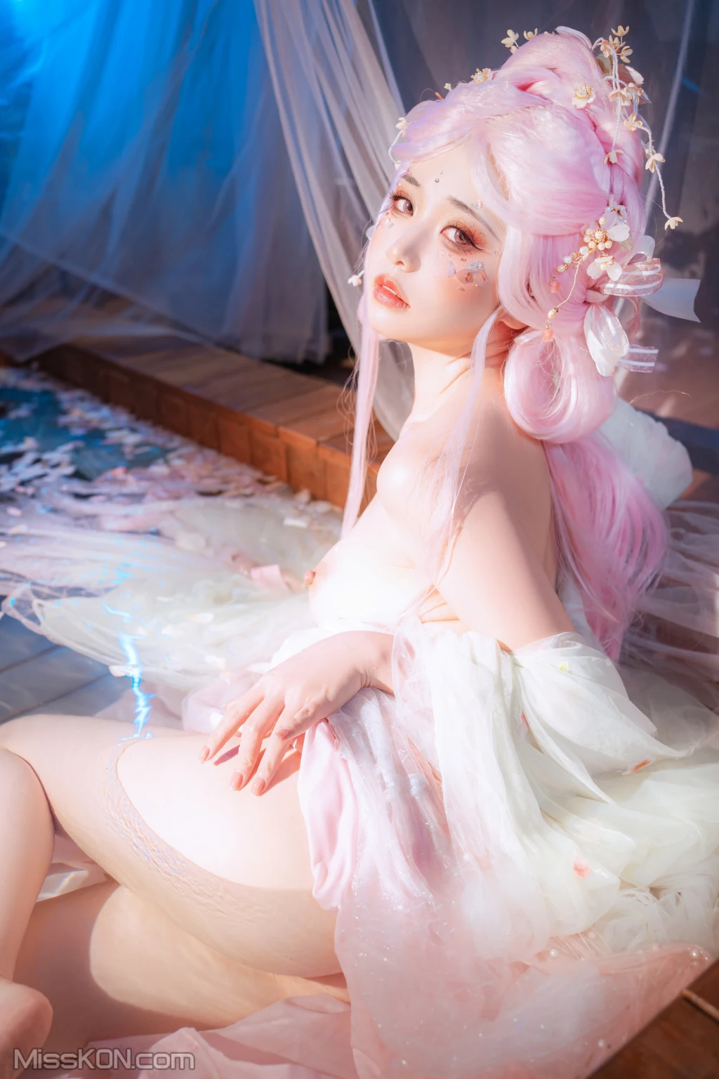 Coser@爆机少女喵小吉 (Nekokoyoshi)_ 临江仙