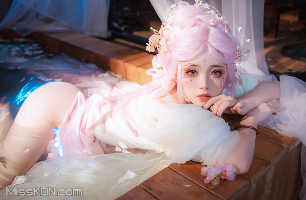 Coser@爆机少女喵小吉 (Nekokoyoshi)_ 临江仙