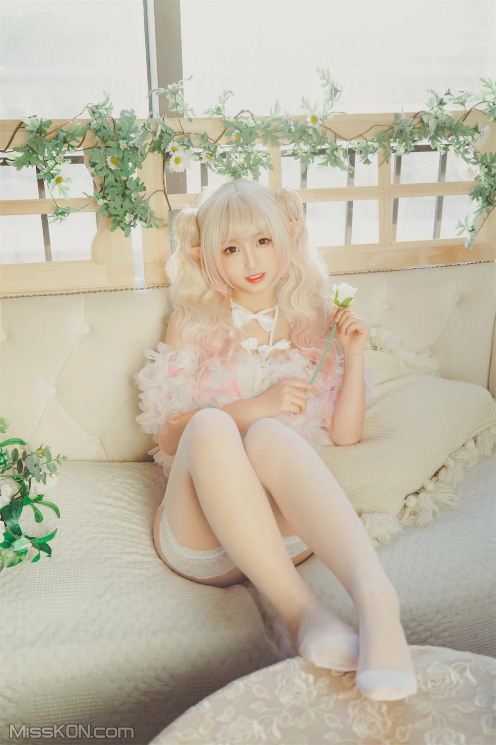 Coser@神楽坂真冬 Vol.082_ 绝对企画-黑白丝《柔らかい永遠》