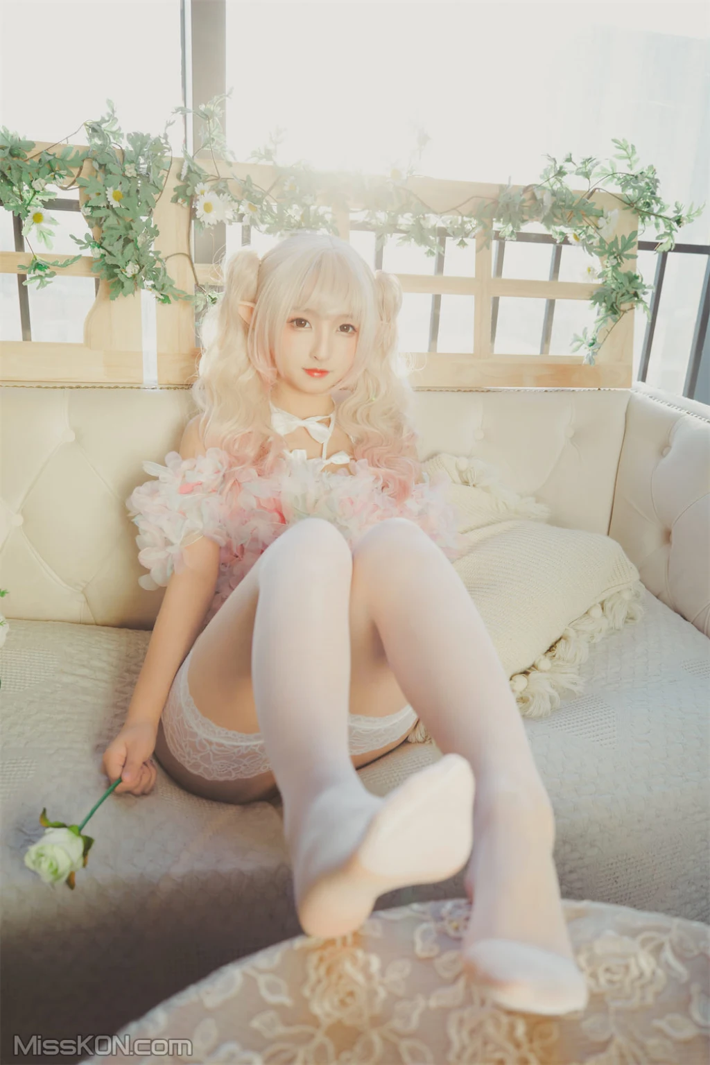 Coser@神楽坂真冬 Vol.082_ 绝对企画-黑白丝《柔らかい永遠》