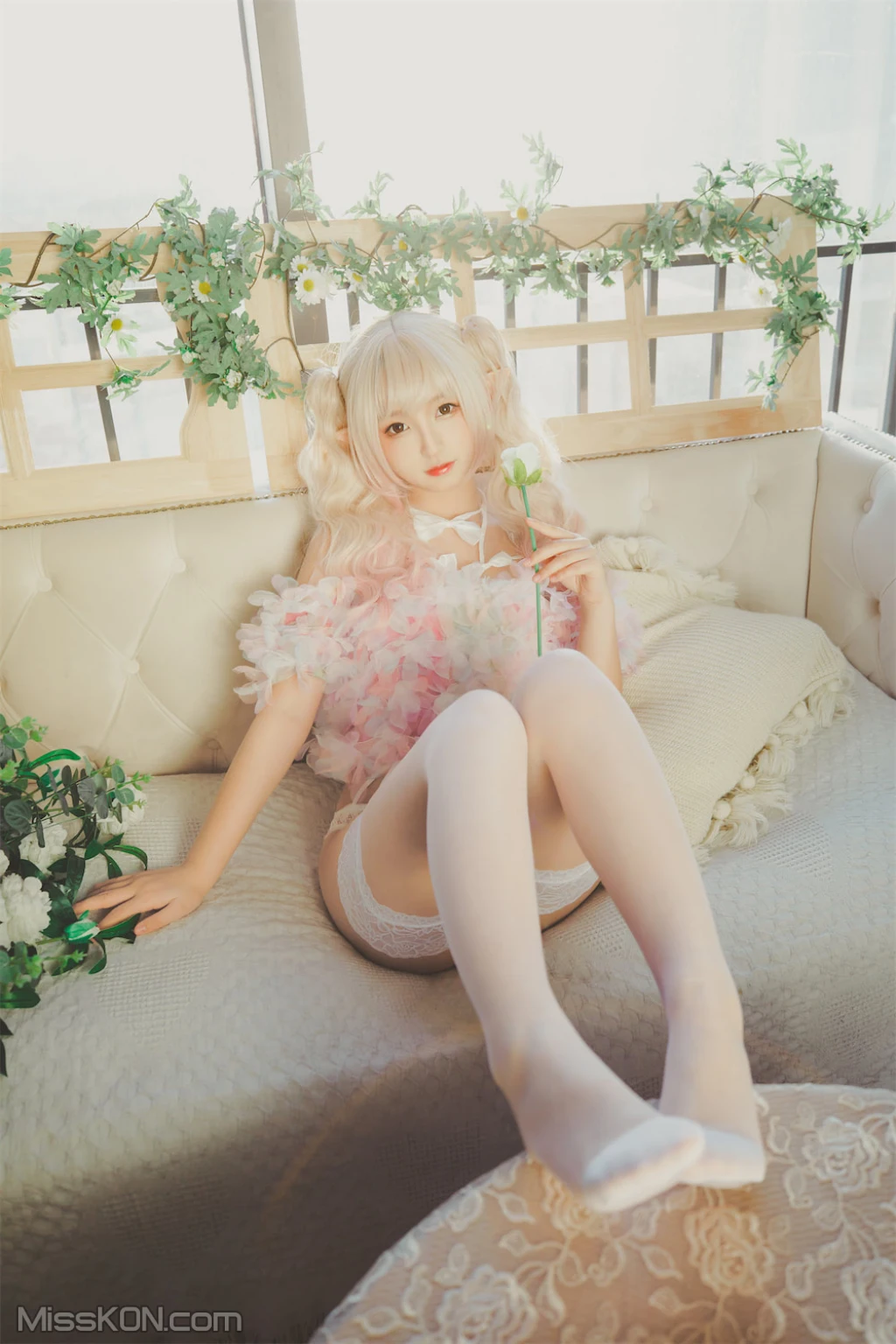 Coser@神楽坂真冬 Vol.082_ 绝对企画-黑白丝《柔らかい永遠》