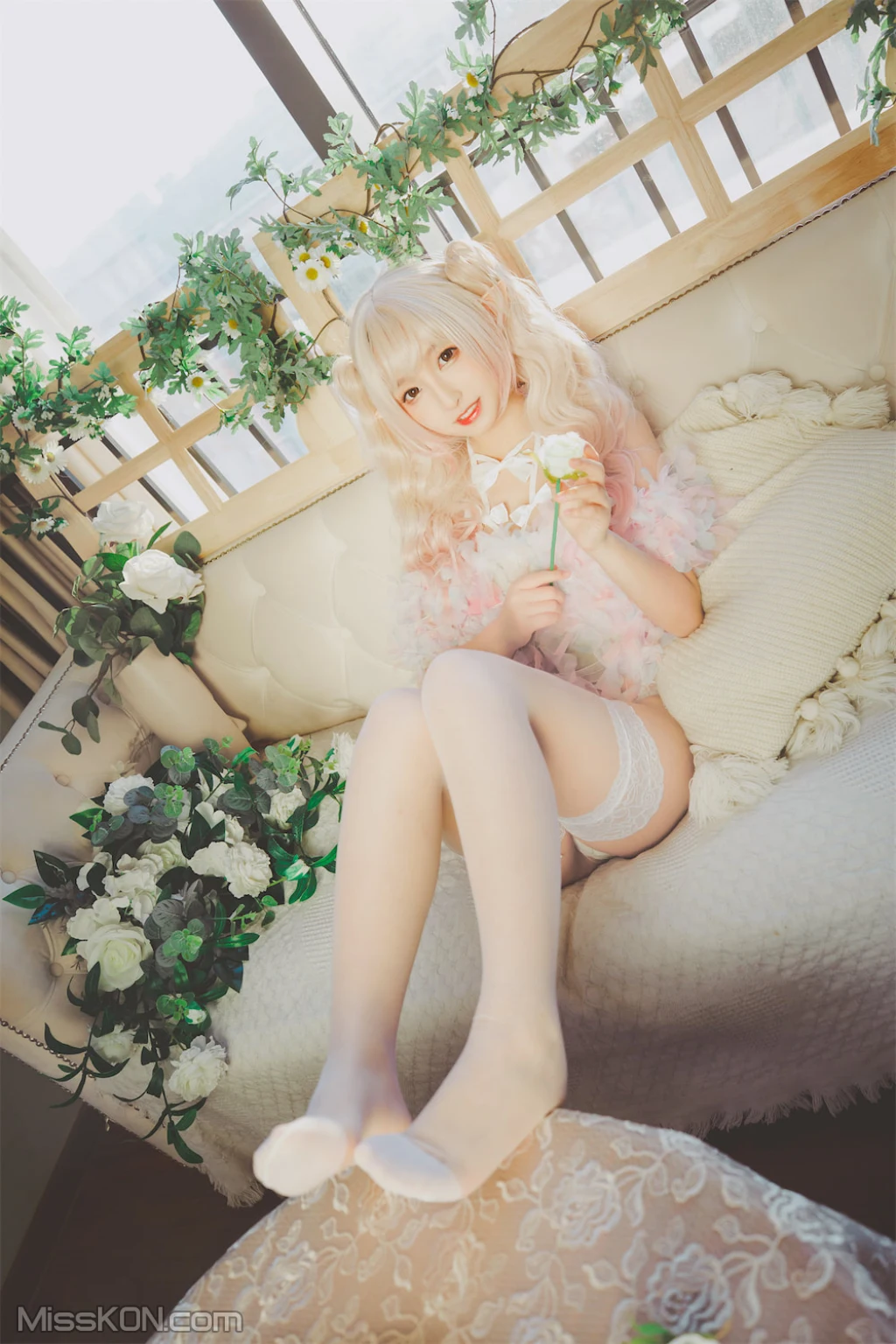 Coser@神楽坂真冬 Vol.082_ 绝对企画-黑白丝《柔らかい永遠》