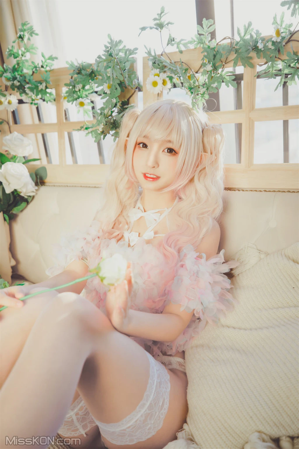 Coser@神楽坂真冬 Vol.082_ 绝对企画-黑白丝《柔らかい永遠》