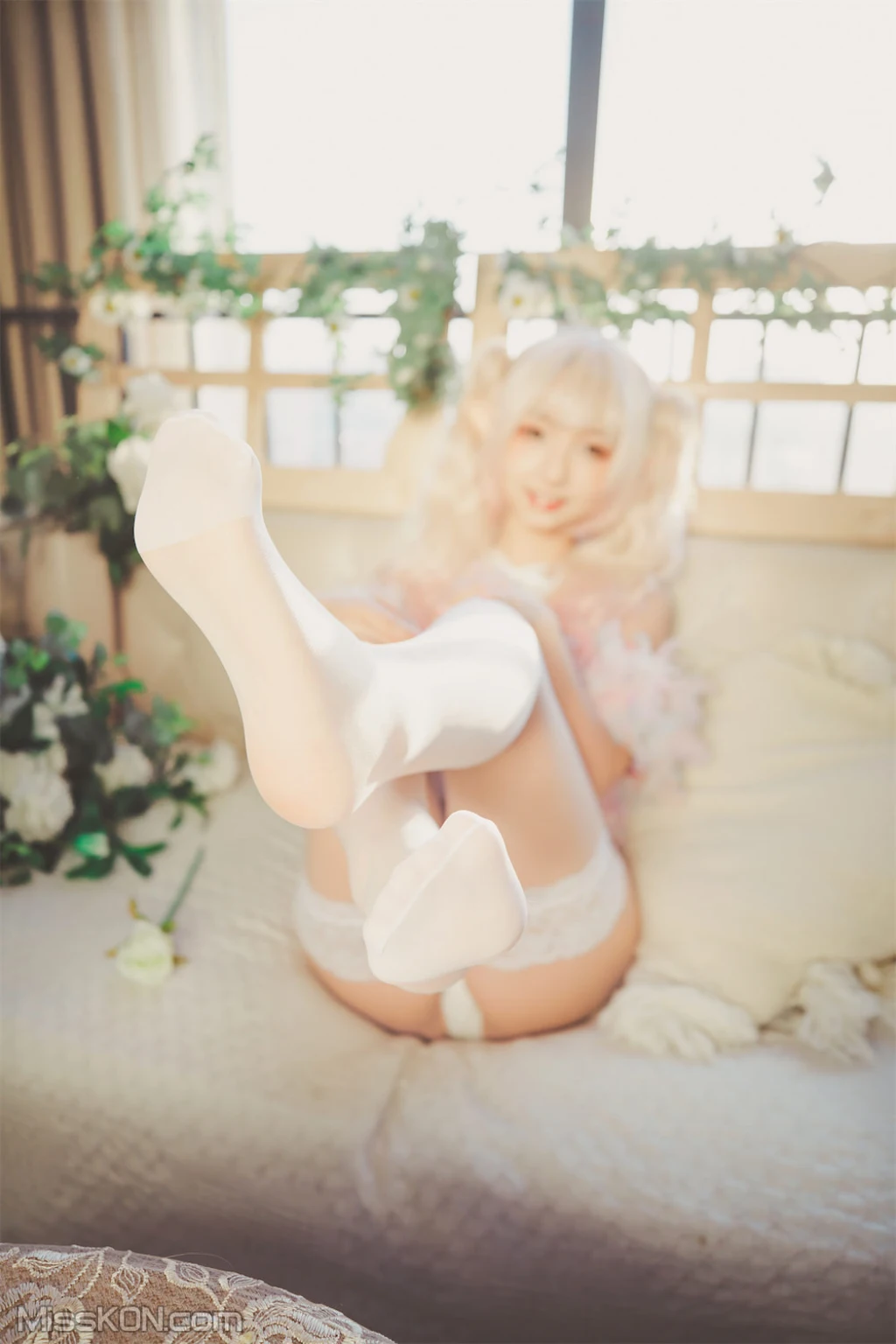 Coser@神楽坂真冬 Vol.082_ 绝对企画-黑白丝《柔らかい永遠》