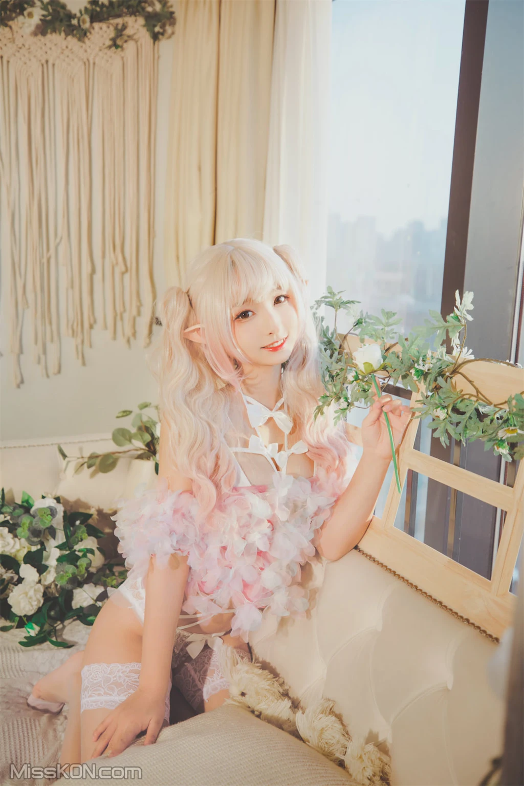 Coser@神楽坂真冬 Vol.082_ 绝对企画-黑白丝《柔らかい永遠》