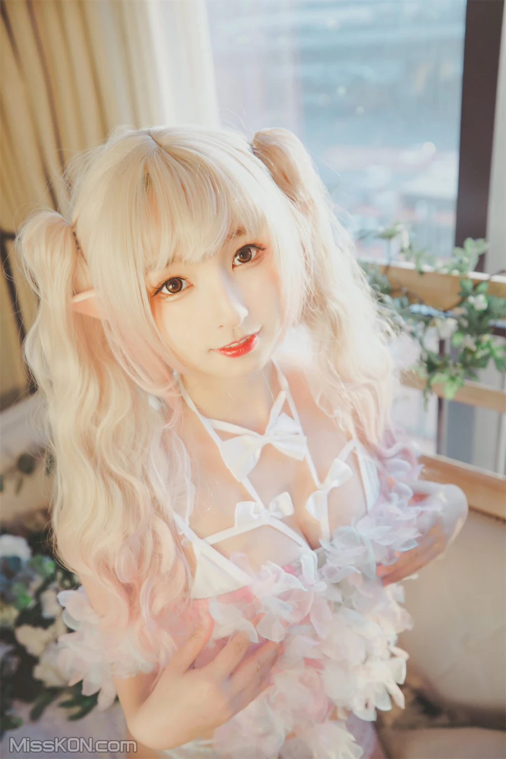 Coser@神楽坂真冬 Vol.082_ 绝对企画-黑白丝《柔らかい永遠》