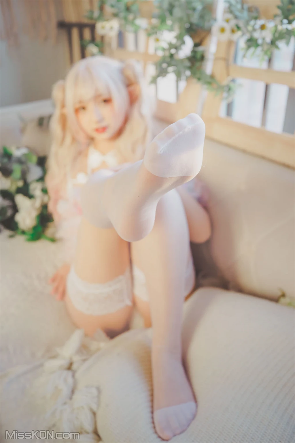 Coser@神楽坂真冬 Vol.082_ 绝对企画-黑白丝《柔らかい永遠》