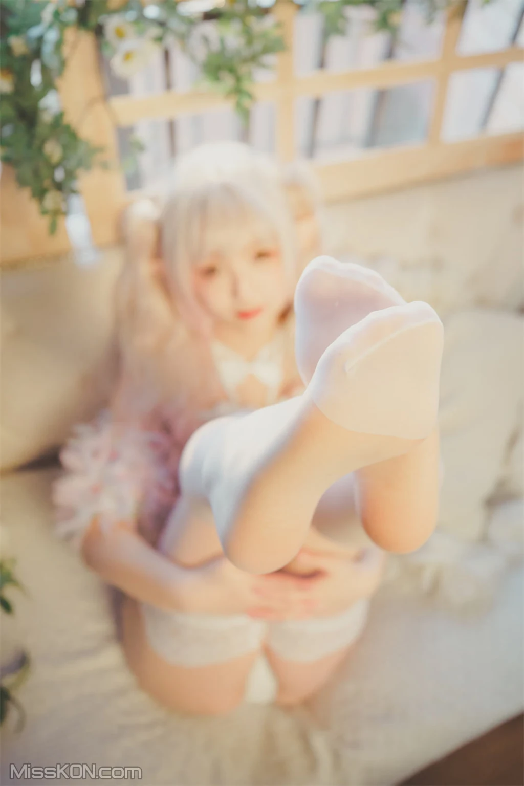 Coser@神楽坂真冬 Vol.082_ 绝对企画-黑白丝《柔らかい永遠》