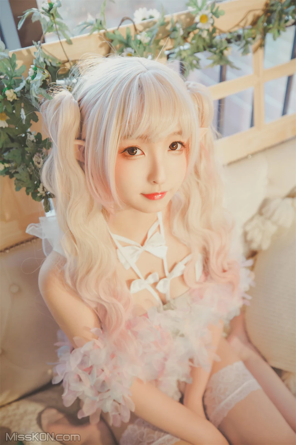 Coser@神楽坂真冬 Vol.082_ 绝对企画-黑白丝《柔らかい永遠》